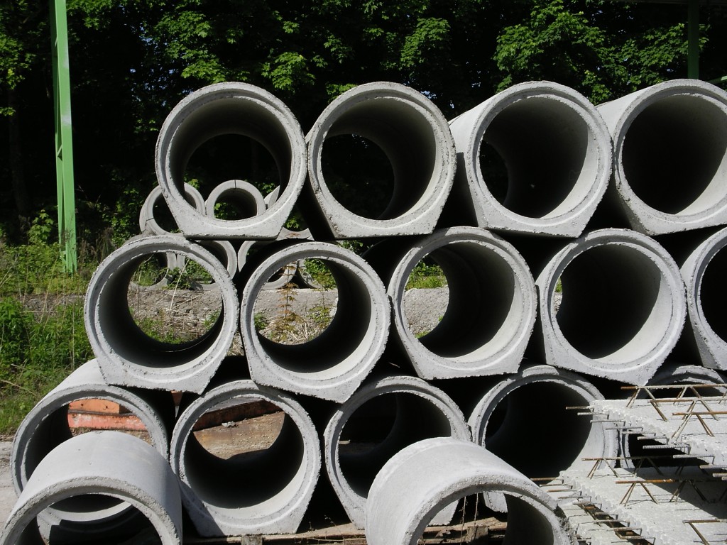 Muffenlose Betonrohre _ Betonrohre: hochwertige Kanalrohre – SLBGR